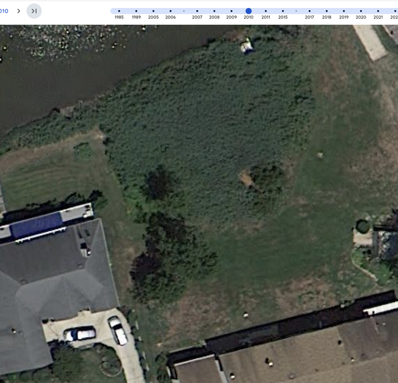 Land photo from 2010